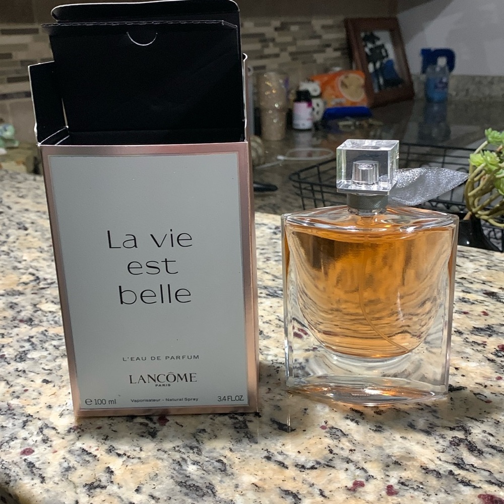 Brand New La vie est belle perfume 3.4 floz